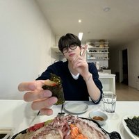 ここ（3/25後出貨）（訊息基本上看到就會回 沒回覆就是沒收到通知或是在忙 可以再傳一遍給我～）