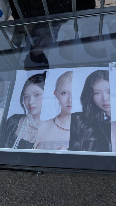 IVE show what I am 演唱會線下周邊 手幅 秋天款