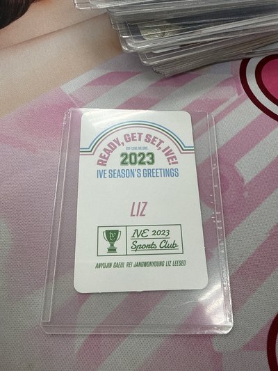 IVE 23年年曆 LIZ 特卡