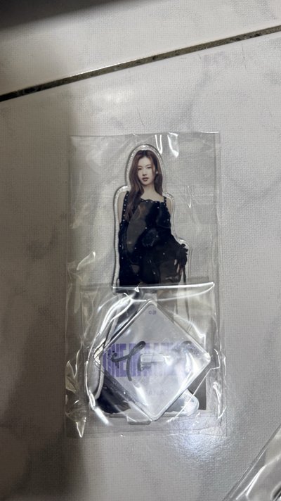 Twice日本快閃店 立牌 子瑜/sana