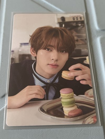 zb1 韓維辰 年曆卡 2張一起出