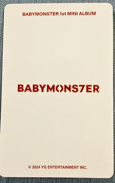 全新官方正版 babymonster 玫瑰日 YG 幸運卡 拿花賢