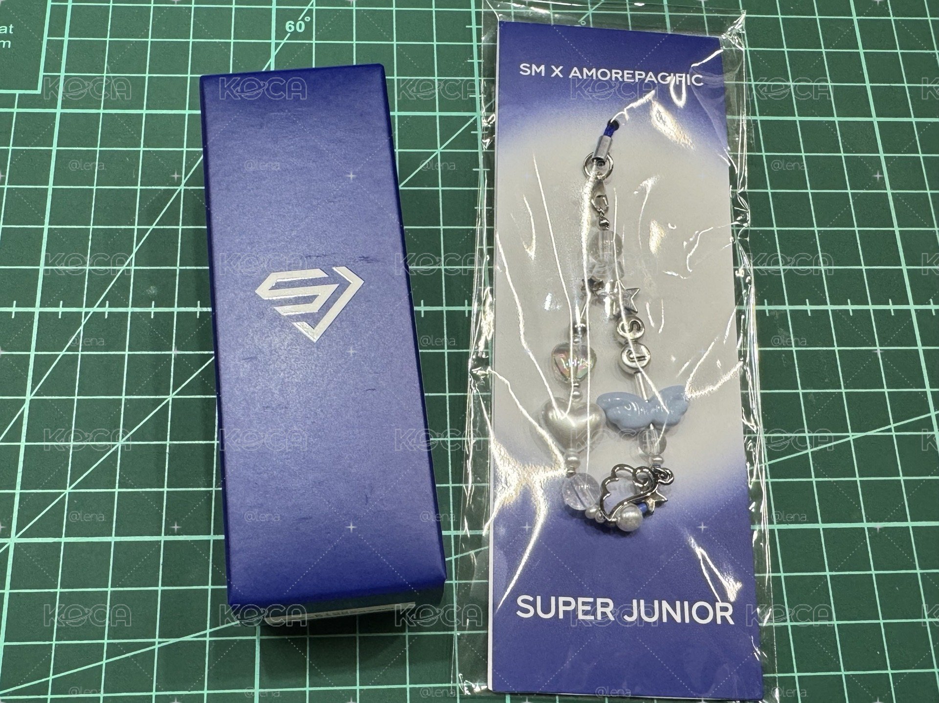 SJ 手燈護唇膏+吊飾