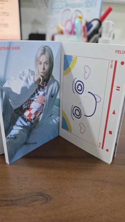 Felix DICON A版雜誌