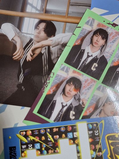 HOW?三版專輯（空專）一套