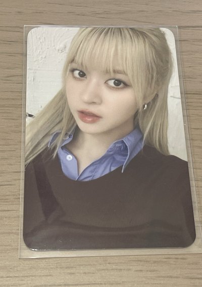 NMIXX Lily正規一快閃  書籤卡 