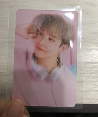 Stray kids nacific 化妝品變化卡_方燦