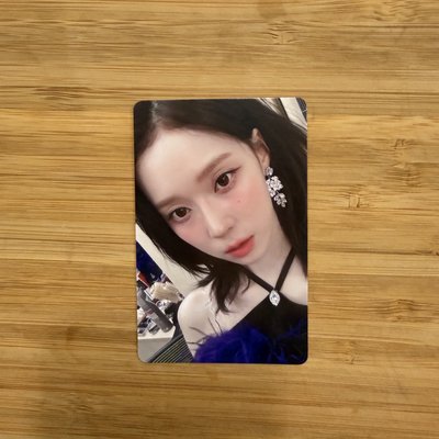 台灣簽售 winter 中背卡