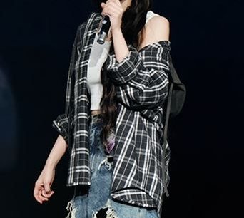 IU安可場格子襯衫