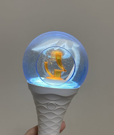 WOODZ 曹承衍 絕版一代手燈 可正常使用