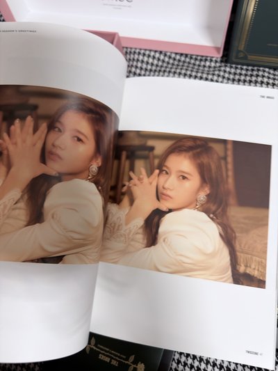 （現貨不拆出）TWICE 子瑜 baby lovelys 寶寶娃 2019 2020 年曆 桌曆 大卡