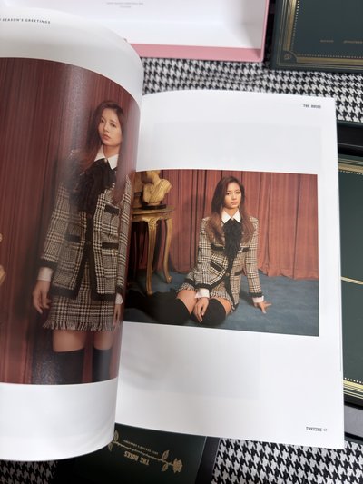 （現貨不拆出）TWICE 子瑜 baby lovelys 寶寶娃 2019 2020 年曆 桌曆 大卡