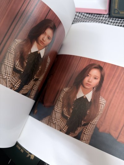 （現貨不拆出）TWICE 子瑜 baby lovelys 寶寶娃 2019 2020 年曆 桌曆 大卡