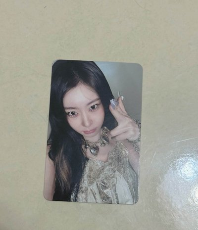 李彩領特別版專卡 帥氣的開槍狐狸 買就送圖二