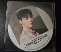 Right Here  杯墊 燦