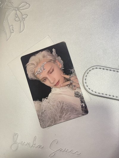 休寧凱yzy 1.0 特典卡