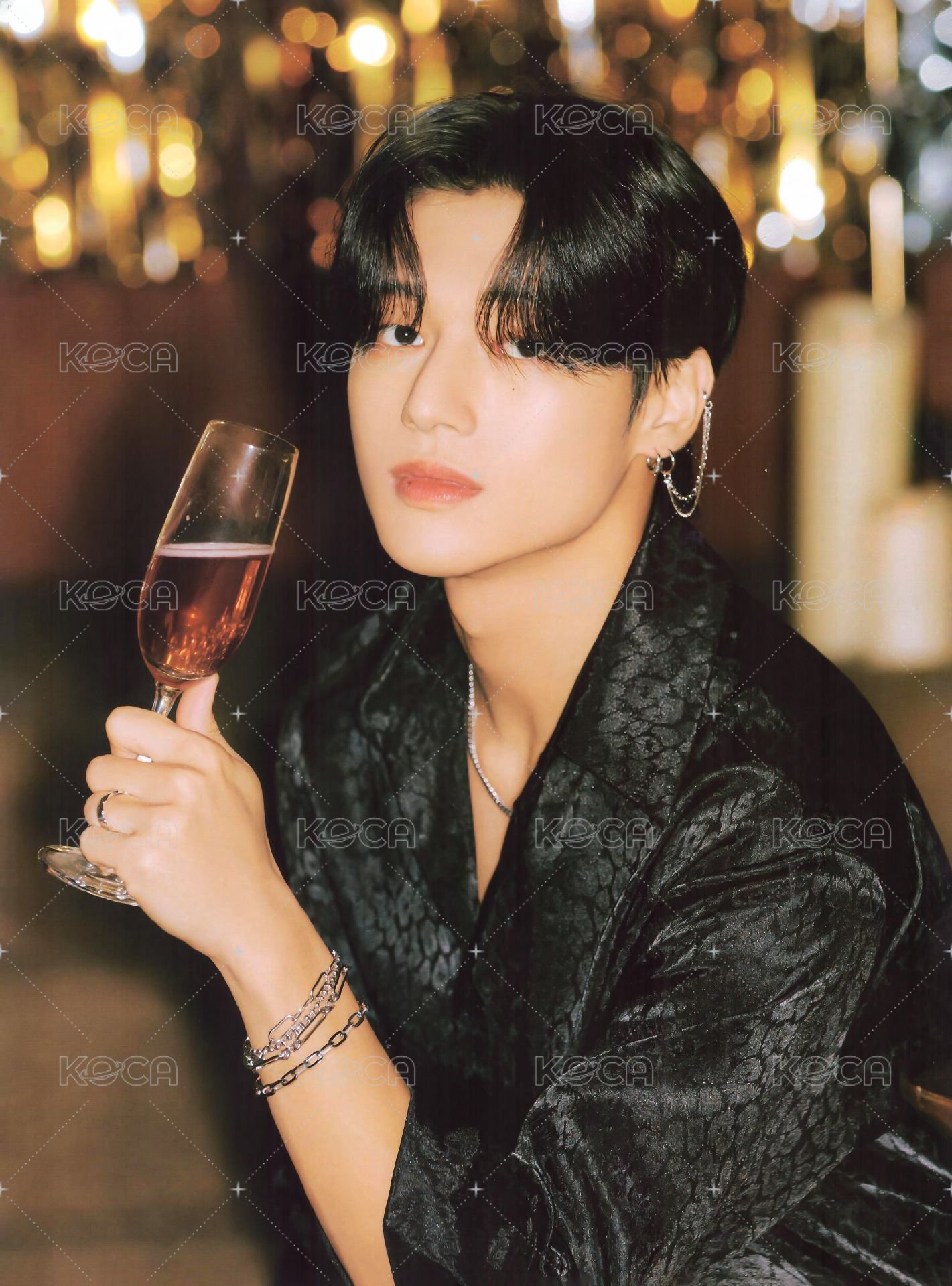 2023年曆 海報  背面