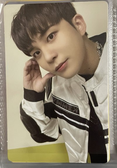 🏴‍☠️ATEEZ 好多鍾浩 🐻🐻手