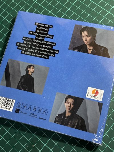 CNBLUE正規三輯-頭巾限量版［3RD ALBUM [3LOGY] (BANDANA ver.)］