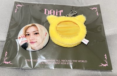 DO IT 快閃店商品 滿額卡 公仔 徽章吊飾組