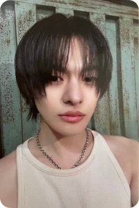 COME CLOSER 專輯卡 