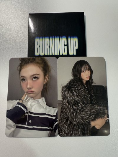 BURNING UP 隨機卡包 B ver