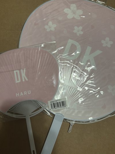 (現貨兩支不拆出）seventeen Hana 李碩珉 dk 大扇子 小扇子