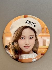 TWICE in Wonderland 徽章  TZUYU徽章