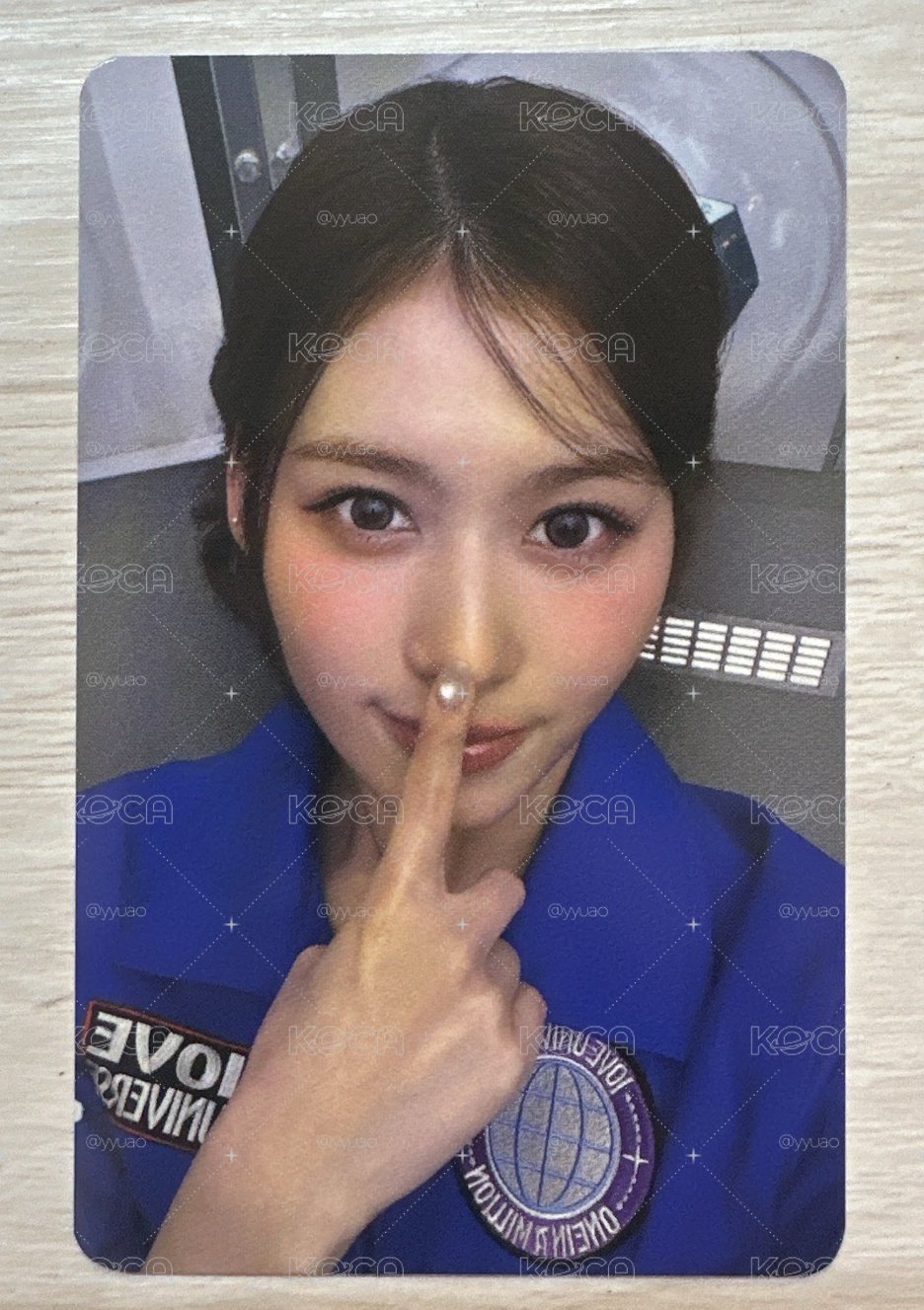 TWICE 十週年快閃店入場卡