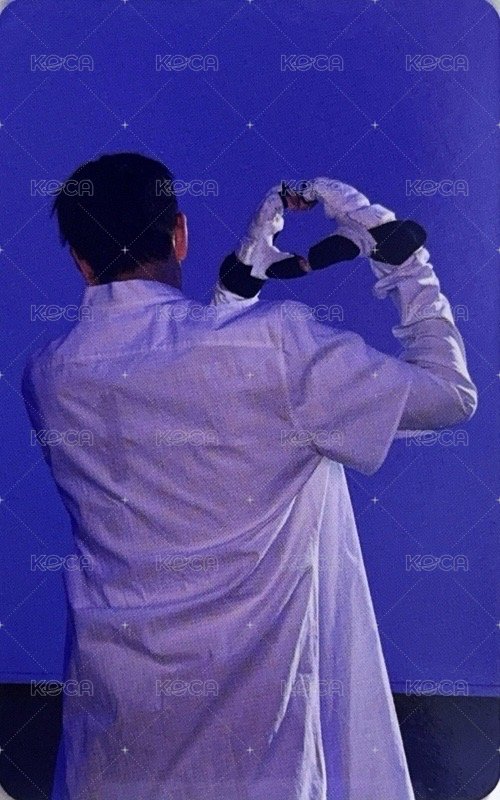 KARMA 專輯卡 Ceremony ver. 背面