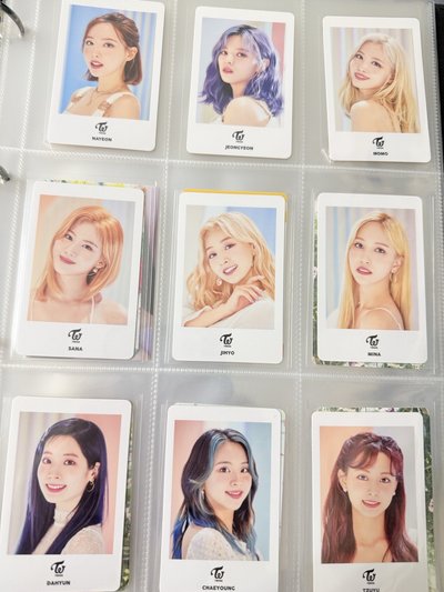 TWICE 日週小卡組
