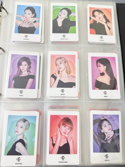 TWICE 日週小卡組