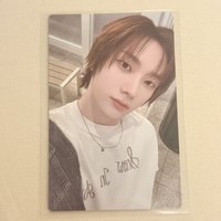 仁川卡包-白色上衣