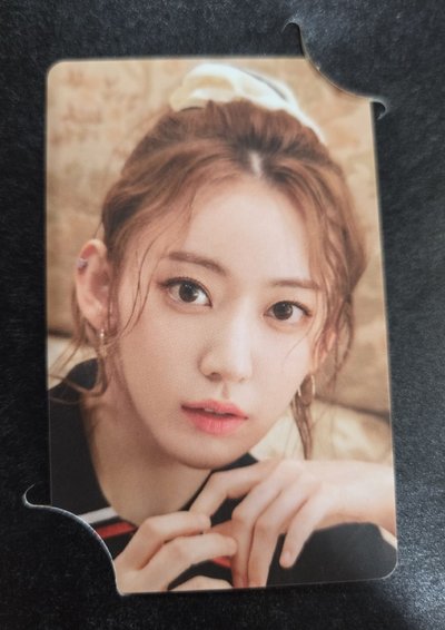 LE SSERAFIM - HYBE INSIGHT "The Daydream Believers" 特展入場卡全成員