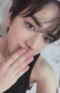 TRIGGER (導火線) wm 特典卡 捂嘴笑