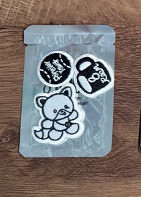 隨機布徽章（黑白）-榮