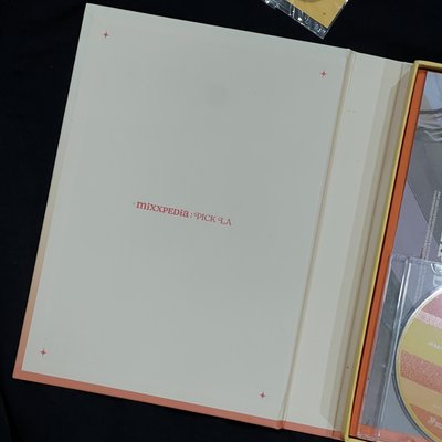 MIXXPEDIA LA寫真組（無小卡）
