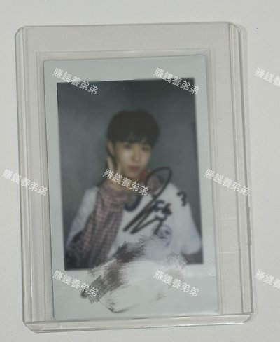 Hyui 親簽拍立得