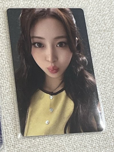 Le sserafim 小卡區