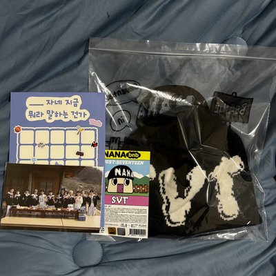 bnb團體毛帽+DxS底片相機