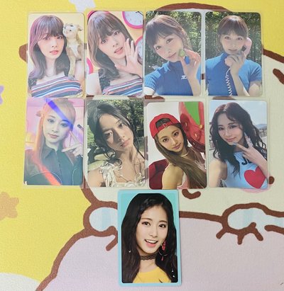 TWICE 全成員小卡區