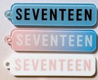 SEVENTEEN白底粉字