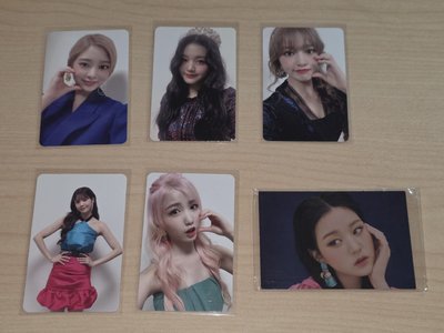 IZ*ONE BLOOM*IZ I AM版小卡