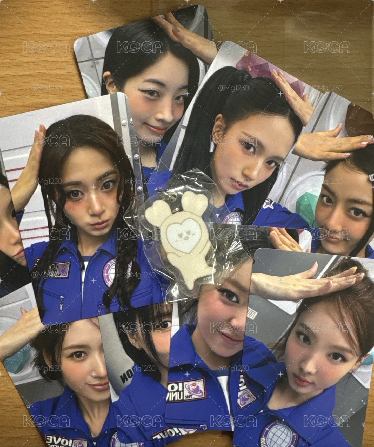 TWICE 25FM快閃店入場任務卡+多賢扭蛋吊飾