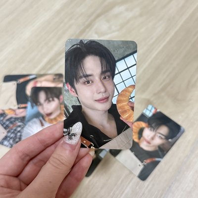 ZB1簽售特典卡 MS牛角麵包