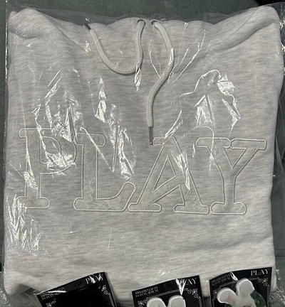 現貨 MISAMO PLAY試聽會灰色帽T