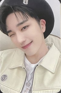 LOVE ME LIKE 專輯卡 