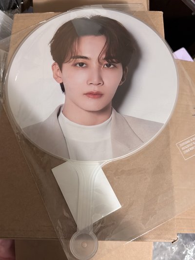 （現貨 紙箱寄出）seventeen 淨漢 扇子