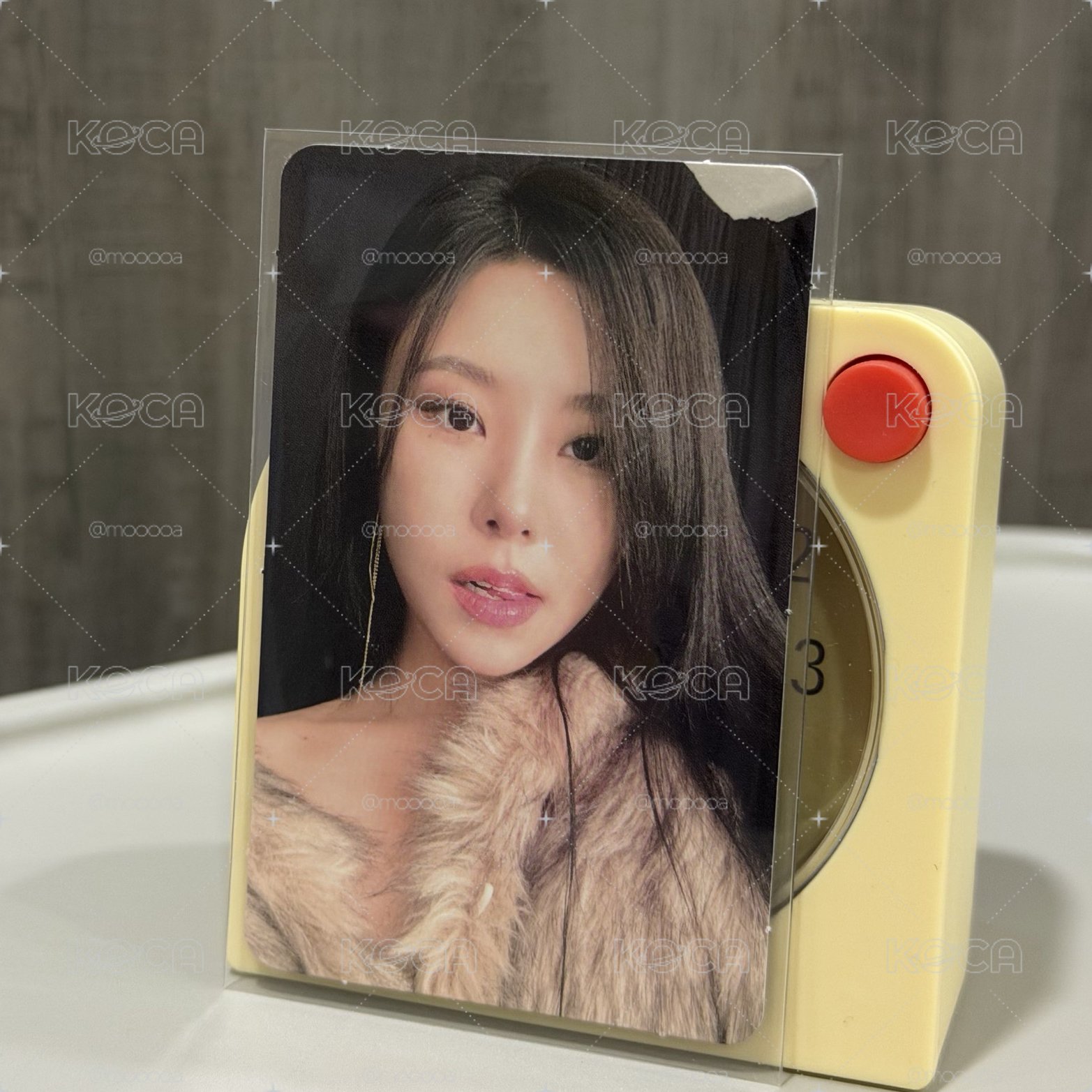 Wheein 年曆小卡