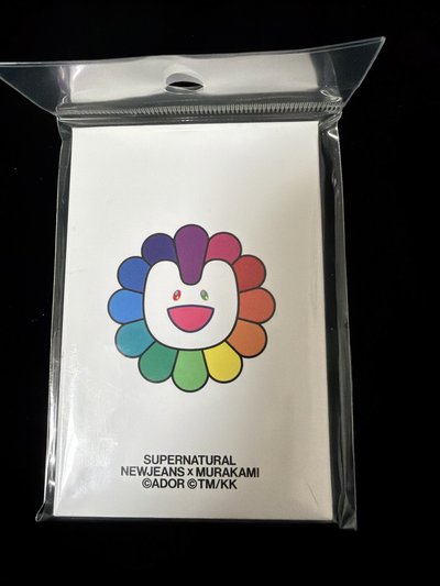 NewJeans村上隆卡包